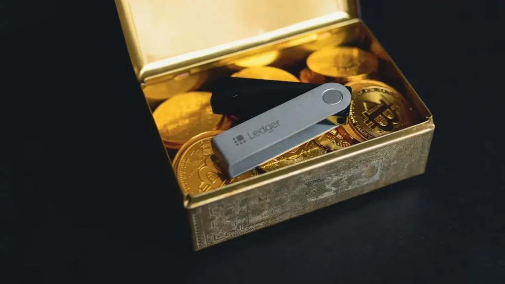 LedgerNano S – a secure way to store crypto