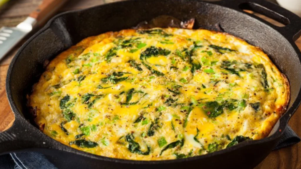 What to cook for breakfast with eggs and greens: a recipe for a flavorful omelet