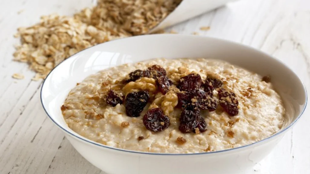 Oatmeal for breakfast: ingredients and how to prepare